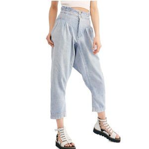 Free People Mover Shaker Tapered Crop Pants. Size 6